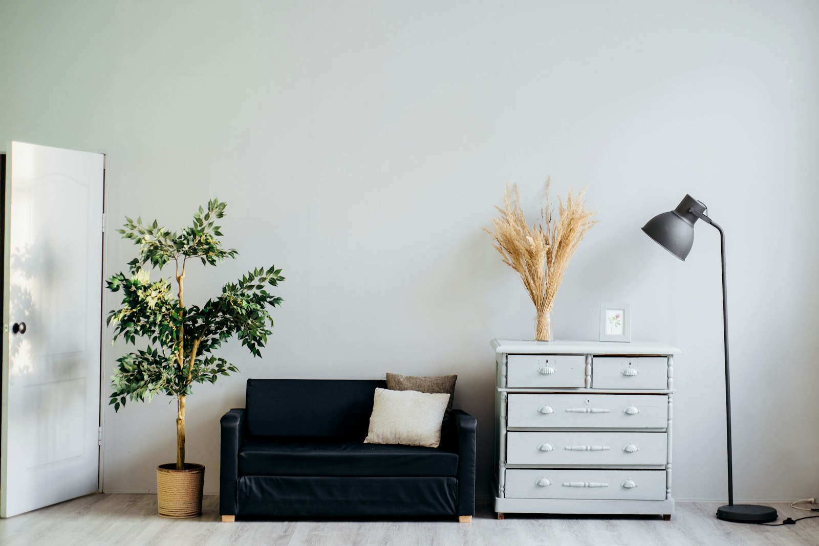 Architectural details and materials of contemporary residential spaces